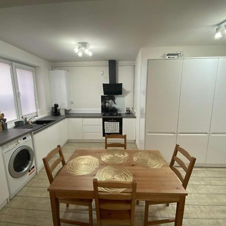 The Best Apartament Central Hunedoara Exterior photo